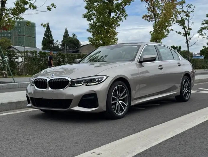 BMW 3 Series 2022 Model 320Li M Sports Set – фото 1