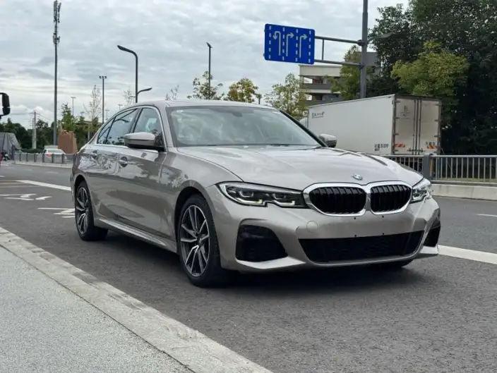 BMW 3 Series 2022 Model 320Li M Sports Set – фото 3