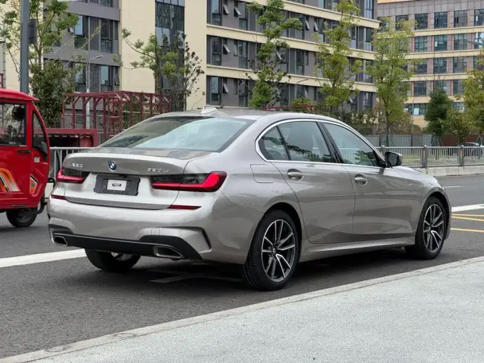 BMW 3 Series 2022 Model 320Li M Sports Set – фото 6