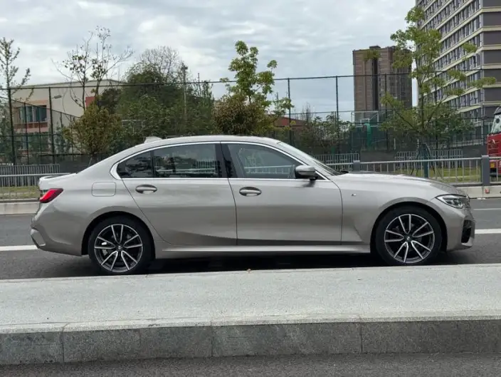 BMW 3 Series 2022 Model 320Li M Sports Set – фото 7