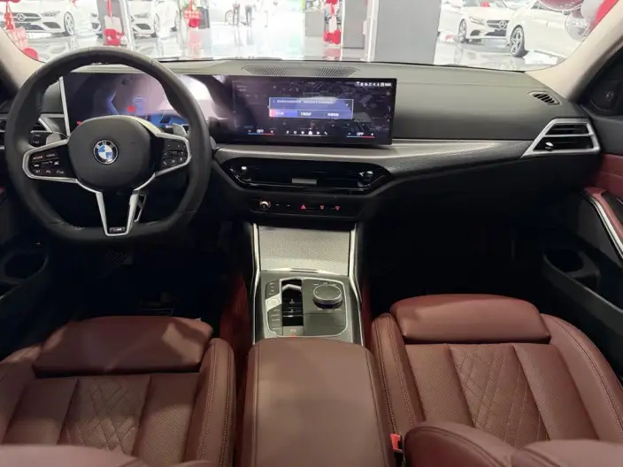 BMW 3 Series 2025 Model 330Li M Sports Night Set – фото 7