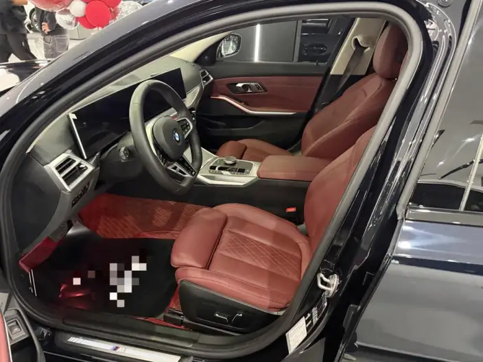 BMW 3 Series 2025 Model 330Li M Sports Night Set – фото 8