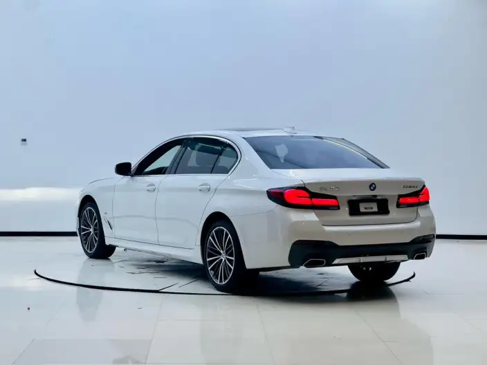 BMW 5 Series 2022 Model Facelift 530Li Leading Model M Sports Set – фото 3