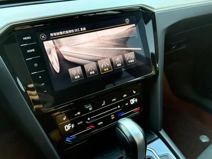 Variant 2021 Model 2.0TSI Smooth Ride Edition – фото 8