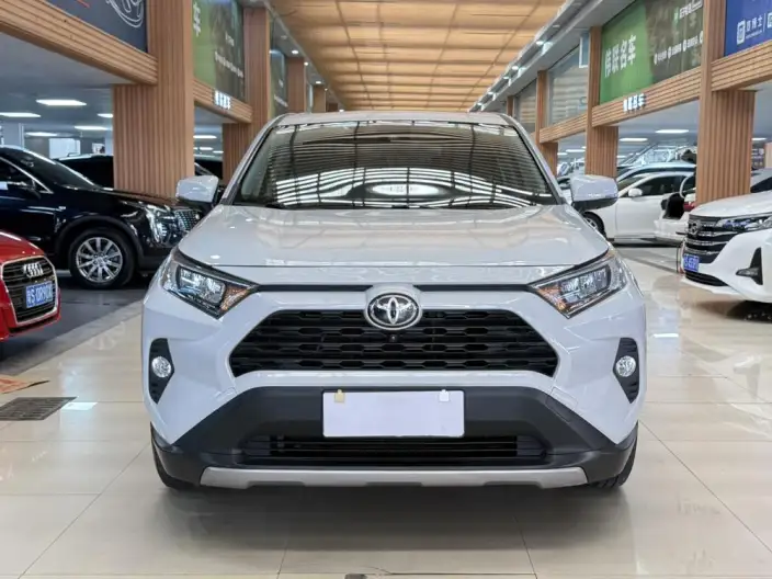 Toyota RAV4 2021 Model 2.0L CVT 2WD Fashion edition – фото 2