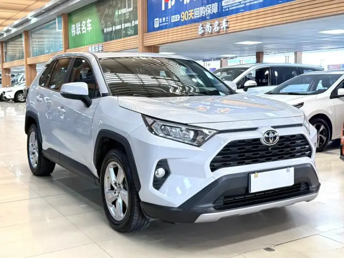 Toyota RAV4 2021 Model 2.0L CVT 2WD Fashion edition – фото 3