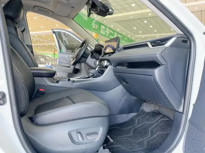 Toyota RAV4 2024 Model 2.0L CVT 2WD Fashion edition – фото 10