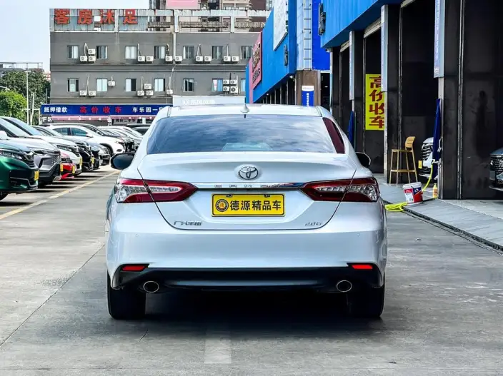 Toyota Camry 2021 Model 2.0G Deluxe Edition