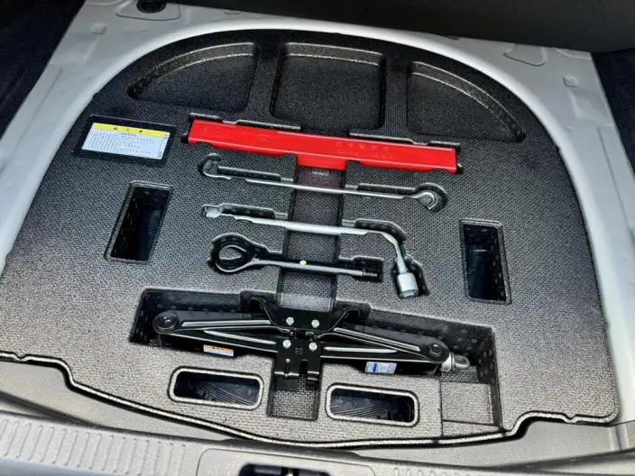 Toyota Camry 2024 Model 2.0E Elite Edition – фото 10