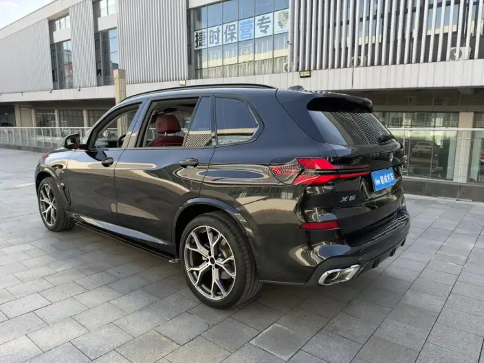 BMW X5 2023 Model xDrive30Li Exclusive Model M Sports Night Set – фото 4