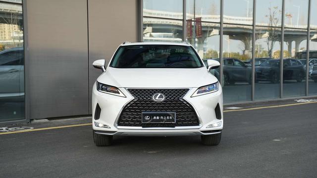 Lexus RX Модель 2020 года 300 2WD Elite Edition National V – фото 2