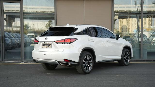 Lexus RX Модель 2020 года 300 2WD Elite Edition National V – фото 5