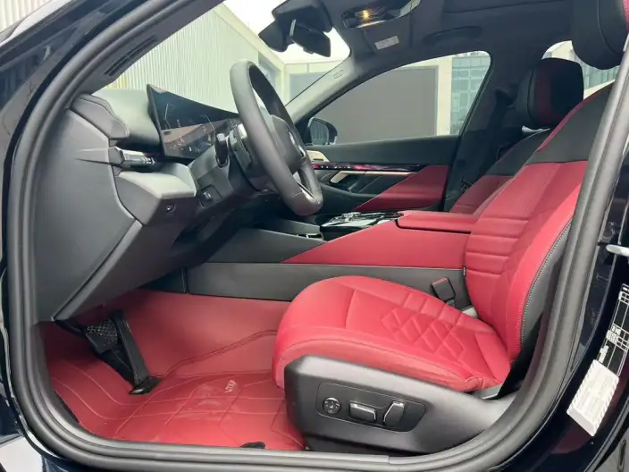 BMW 5 Series 2025 Model Facelift 530Li Exclusive Model Luxury Set – фото 8