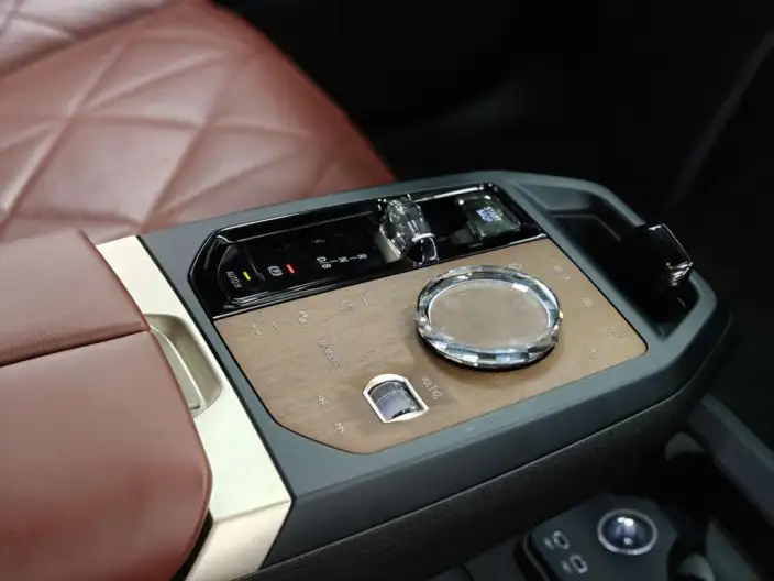 BMW iX 2023 Model M60 – фото 10