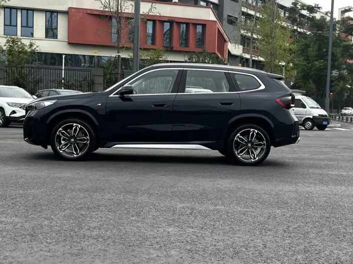 BMW X1 2025 Model sDrive25Li M Sports Set – фото 4