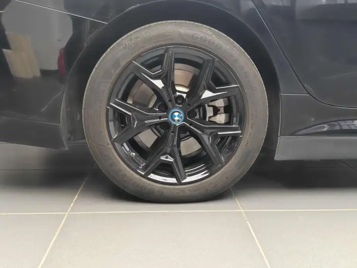 BMW i3 2023 Model eDrive35L – фото 7