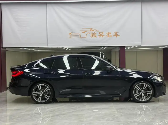 BMW 6 Series GT 2021 Model 630i M Sports Set – фото 8