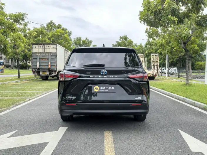 Toyota Sienna 2021 Model 2.5L Hybrid Comfort Edition – фото 6