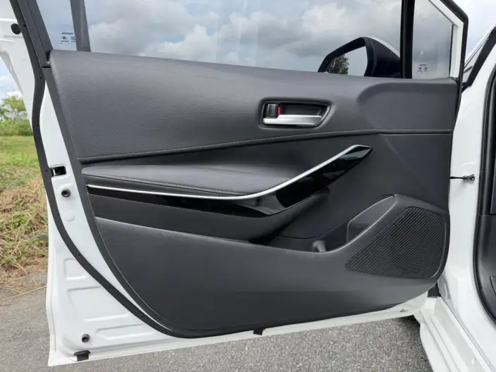Toyota Levin 2023 Model Hybrid 1.8L Sports Edition – фото 9