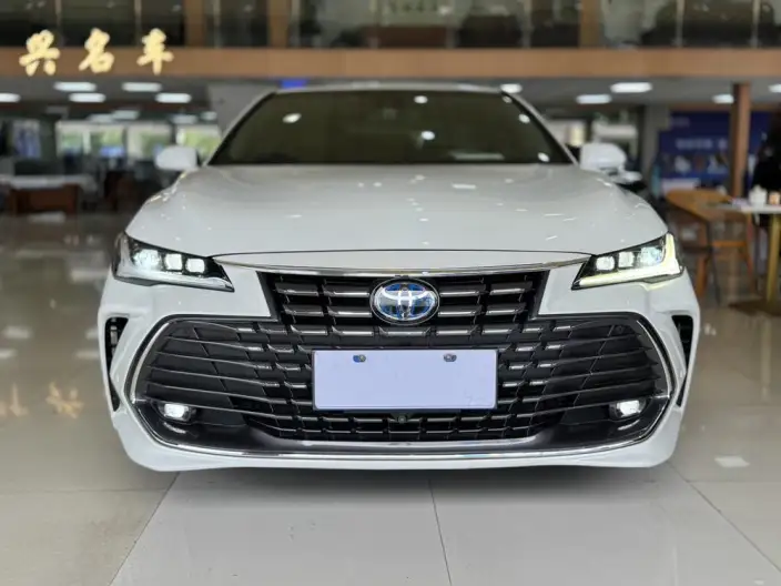 Toyota Avalon 2022 Model Hybrid 2.5L Deluxe Edition