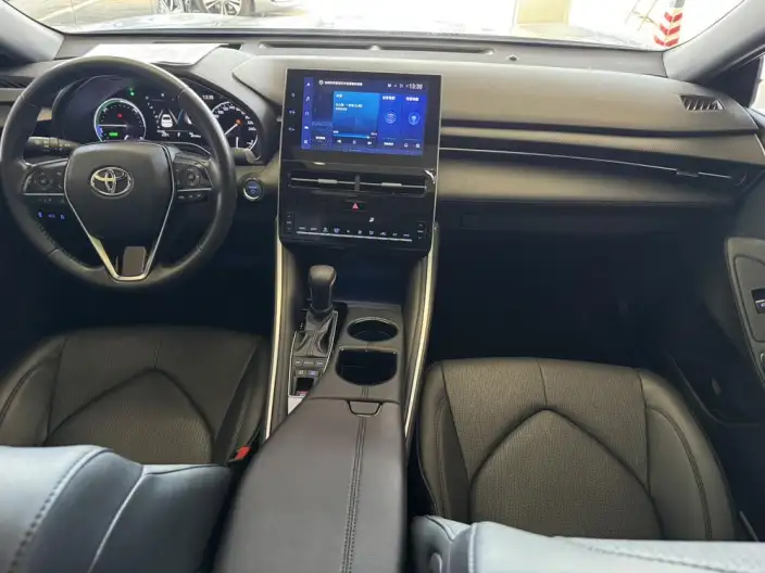 Toyota Avalon 2022 Model Hybrid 2.5L Deluxe Edition – фото 8