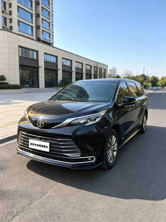 Toyota Sienna 2024 Model Hybrid 2.5L 4WD Premium Edition