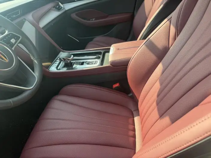 Hongqi H5 2025 Model 2.0T Automatic Flag Enjoy Edition – фото 8