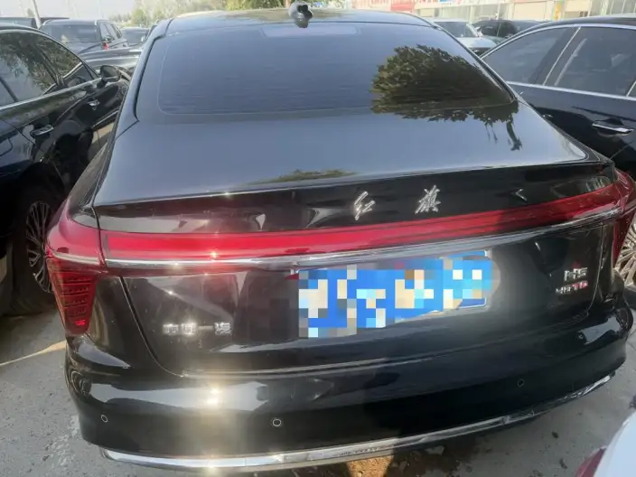 Hongqi H5 2025 Model 2.0T Automatic Flag Enjoy Edition