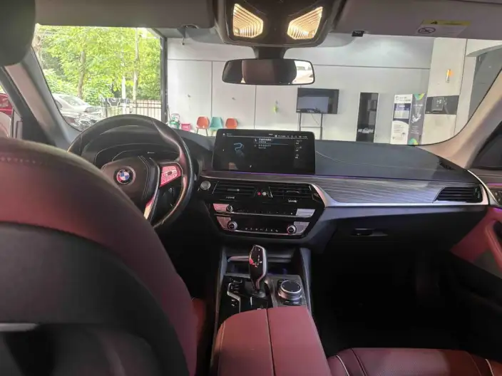 BMW 5 Series PHEV 2022 Model Facelift 535Le Luxury Set – фото 7