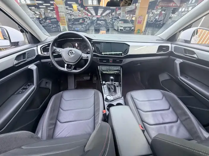 Volkswagen Tayron 2022 Model 330TSI 2WD Luxury Zhilian Edition – фото 8