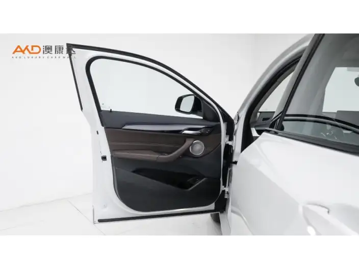 BMW X2 2023 Model sDrive25i M Sports Night Edition – фото 10