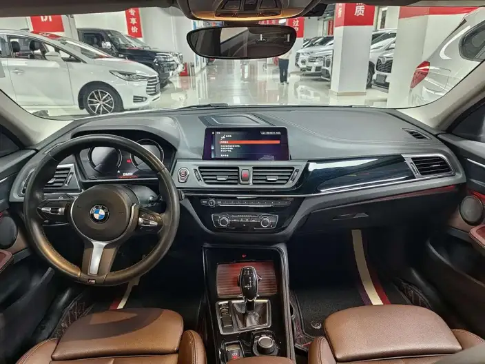 BMW 1 Series 2020 Model 120i M Sports Set – фото 7
