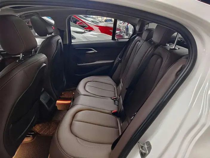 BMW 1 Series 2020 Model 120i M Sports Set – фото 9