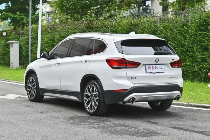 BMW X1 2020 Model xDrive25Li Exclusive Model – фото 5