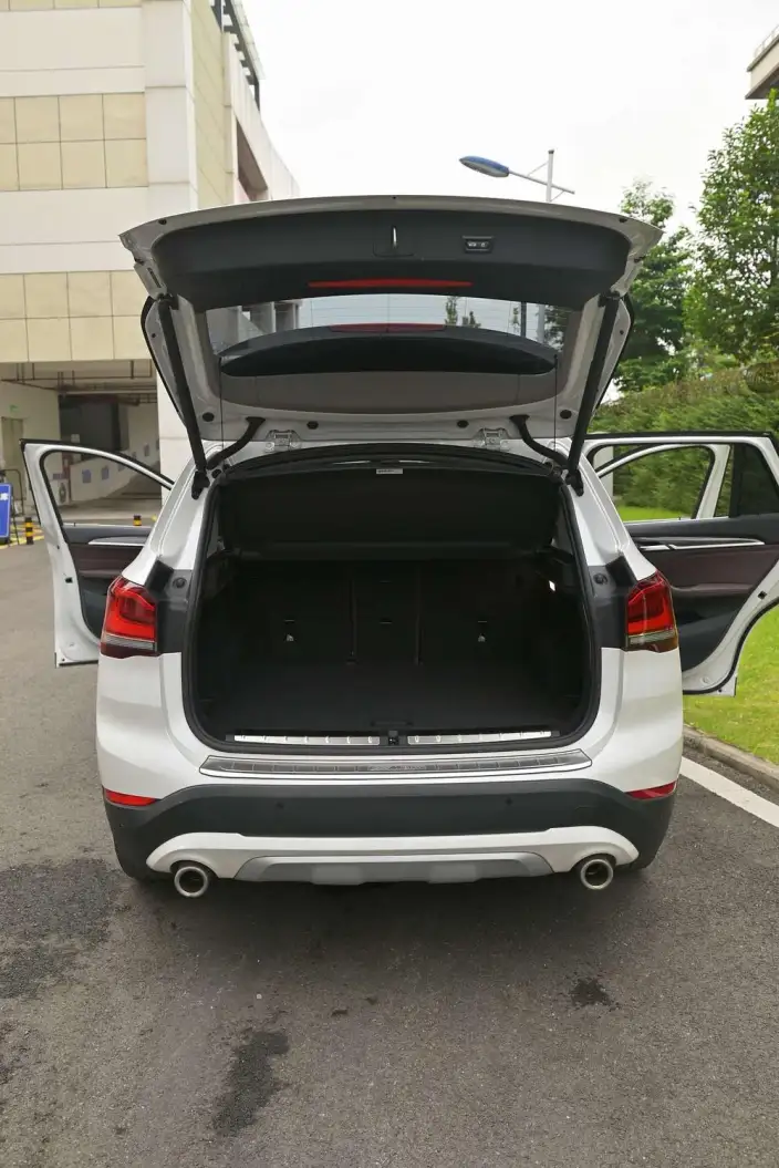 BMW X1 2020 Model xDrive25Li Exclusive Model – фото 9