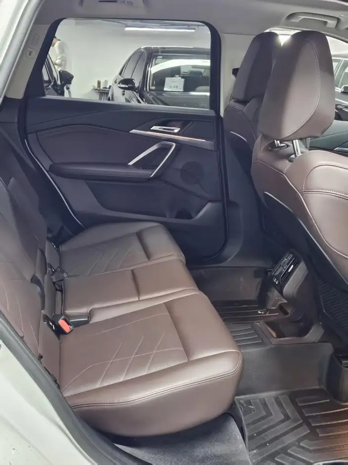 BMW X1 2023 Model xDrive25Li M Sports Set – фото 8