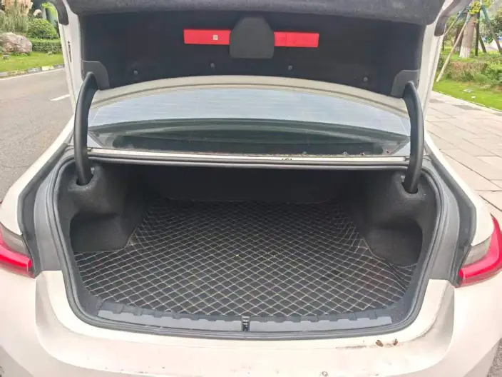 BMW i3 2025 Model eDrive35L – фото 10