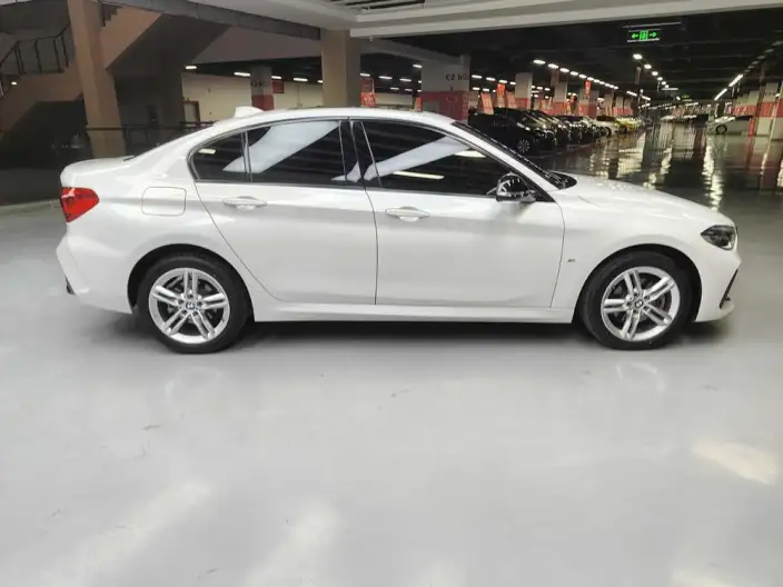 BMW 1 Series 2021 Model 120i M Sports Night Edition – фото 8