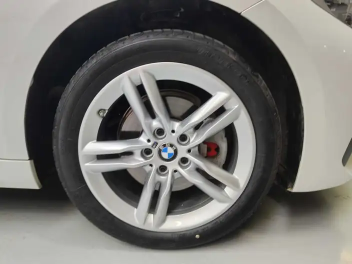BMW 1 Series 2021 Model 120i M Sports Night Edition – фото 9