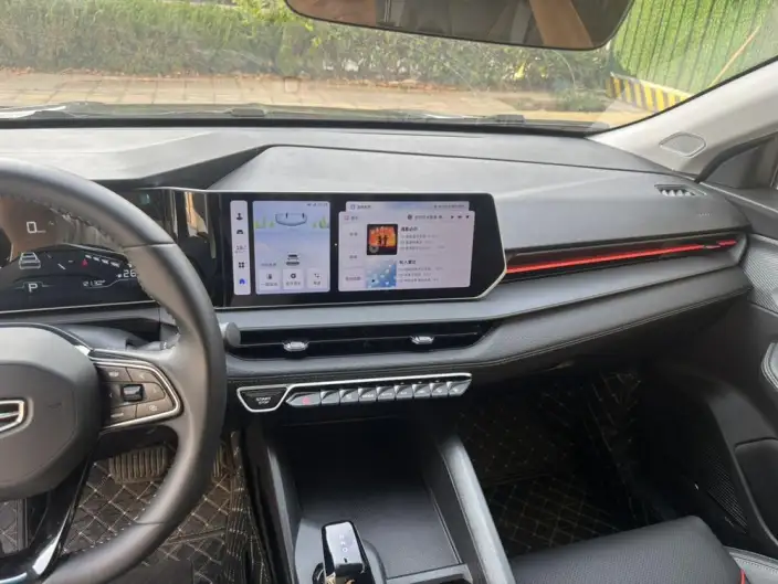 Geely Binrui 2022 Model Geely Binrui COOL 1.5T DCT Fengchi Edition – фото 9