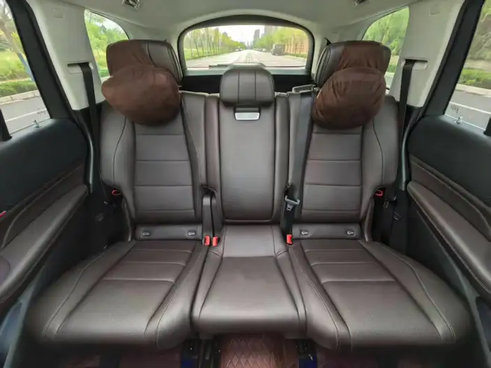 Mercedes-Benz GLS 2022 Model GLS 450 4MATIC Fashion Model – фото 8