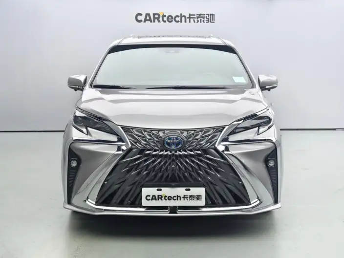 Toyota Sienna 2023 Model Hybrid 2.5L Comfort Edition – фото 2
