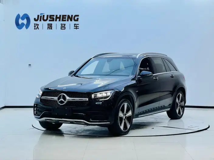 Mercedes-Benz GLC 2022 Model Facelift GLC 300 L 4MATIC Dynamic Model Collector Edition – фото 1