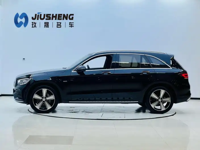 Mercedes-Benz GLC 2022 Model Facelift GLC 300 L 4MATIC Dynamic Model Collector Edition – фото 3