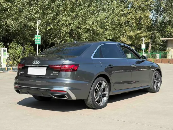 Audi A4 L 2020 Model 40 TFSI Luxury Dynamic Model – фото 6
