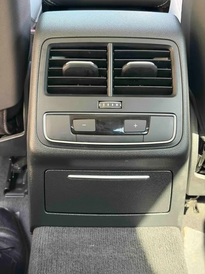 Audi A4 L 2020 Model 40 TFSI Luxury Dynamic Model – фото 9