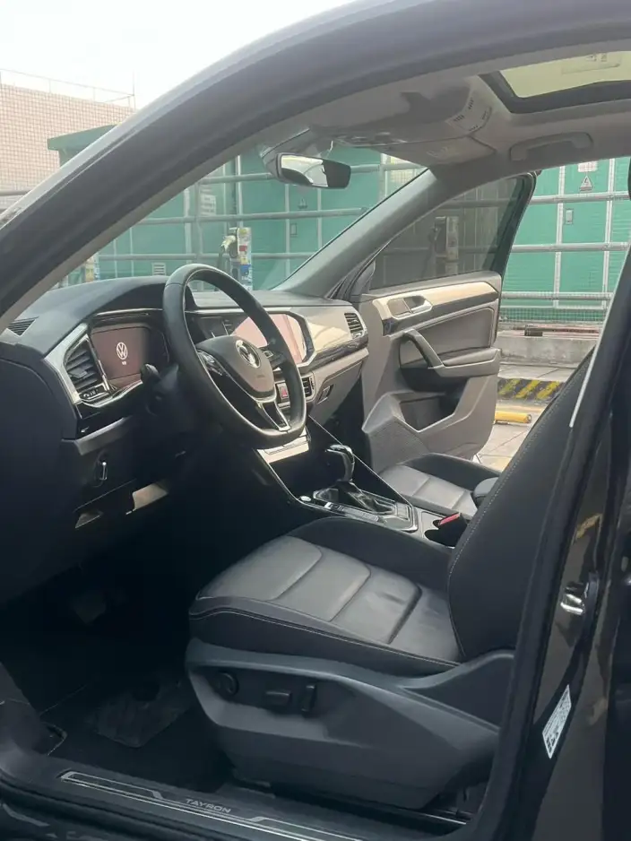 Volkswagen Tayron 2022 Model 330TSI 2WD Luxury Zhilian Edition Plus – фото 5