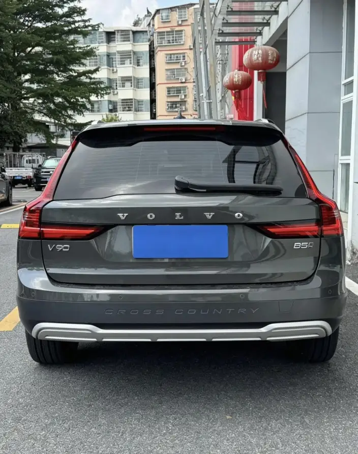 Volvo V90 2021 Model Cross Country B5 AWD Zhizun Edition – фото 6