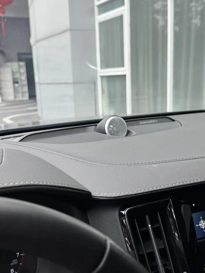 Volvo V90 2021 Model Cross Country B5 AWD Zhizun Edition – фото 10