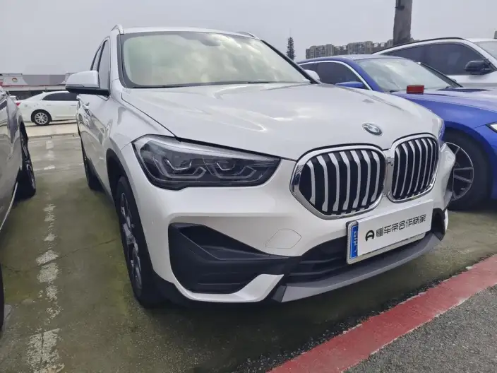 BMW X1 2021 Model sDrive25Li Leading Model – фото 3